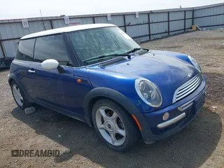 2003 MINI Hardtop с VIN WMWRC33483TC48109, выставлен на аукционе IAAI как лот 42245601 с пробегом 100 738 миль миль и . История ставок и продаж доступна на DreamBid. Изображение 1.