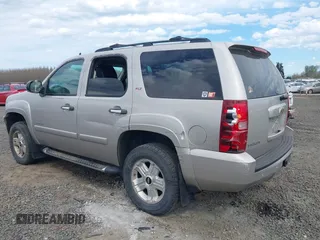 2008 Chevrolet Tahoe 3LT z VIN 1GNFK13008R260063, wystawiony jako IAAI lot #41865118 z przebiegiem 218 009 mil mil oraz . Historia ofert i sprzedaży dostępna na DreamBid. Obrazek 3.