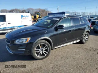 2016 Volvo V60 Cross Country T5 with VIN YV4612HK7G1003262, listed as a Copart auction lot 87332194 with 157,746 mi miles and Clean Title. Bid and sale history available at carsss.com. Image 1.