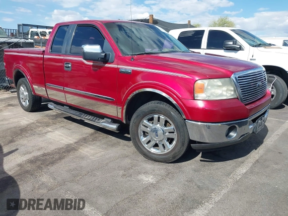 2007 Ford F-150 XL z VIN 1FTPX12V77FB58688, wystawiony jako IAAI lot #42111979 z przebiegiem 207 824 mil mil oraz . Historia ofert i sprzedaży dostępna na DreamBid. Obrazek 1.