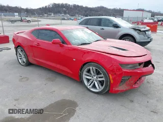 2018 Chevrolet Camaro 2SS with VIN 1G1FH1R74J0185575, listed as a IAAI auction lot 41581138 with 59,817 mi miles and . Bid and sale history available at DreamBid. Image 1.