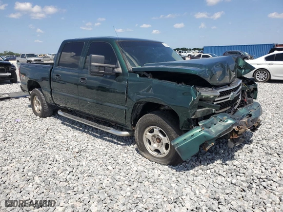 2006 Chevrolet Silverado 1500 LS with VIN 2GCEK13V561205887, listed as a Copart auction lot 52298405 with 132,263 mi miles and Salvage Title. Bid and sale history available at carsss.com. Image 4.