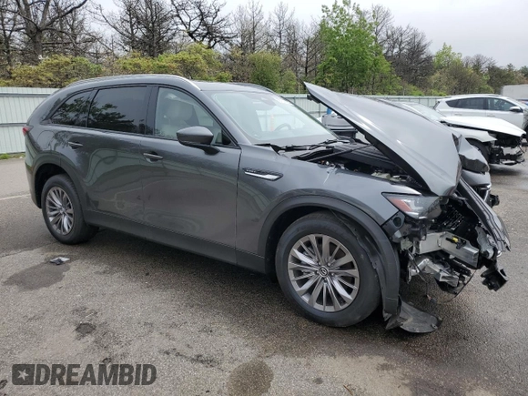 2024 Mazda CX-90 Preferred z VIN JM3KKBHA0R1157666, wystawiony jako Copart lot #56737765 z przebiegiem 10 228 mil mil oraz Szkoda całkowita • Salvage title. Historia ofert i sprzedaży dostępna na DreamBid. Obrazek 4.