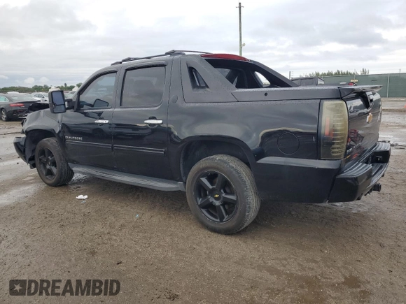 2013 Chevrolet Avalanche LT with VIN 3GNMCFE05DG107557, listed as a Copart auction lot 88617245 with Not Provided miles and Salvage Title. Bid and sale history available at DreamBid. Image 2.