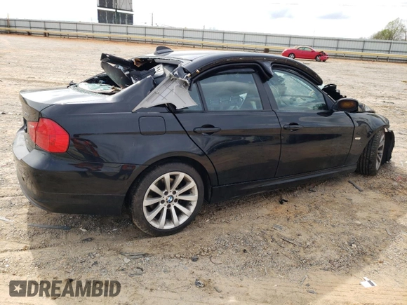 2010 BMW 3 Series 328i z VIN WBAPH5G54ANM70510, wystawiony jako Copart lot #50913145 z przebiegiem Nie podano mil oraz Nie do naprawy • Non repairable. Historia ofert i sprzedaży dostępna na DreamBid. Obrazek 3.