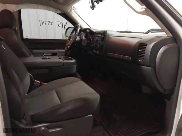 2012 Chevrolet Silverado 1500 LT with VIN 1GCPKSE71CF107277, listed as a IAAI auction lot 41505741 with 147,144 mi miles. Bid and sale history available at carsss.com. Image 5.