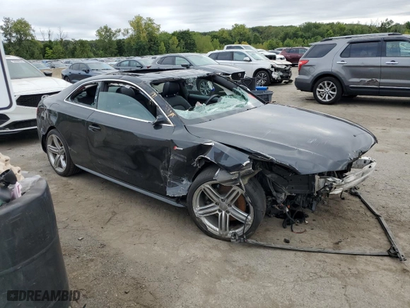 2014 Audi S5 Prestige with VIN WAU3GAFR1EA049727, listed as a Copart auction lot 68910824 with 0 mi miles and Salvage Title. Bid and sale history available at carsss.com. Image 4.