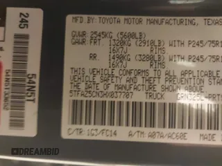 2017 Toyota Tacoma SR5 z VIN 5TFAZ5CN3HX037707, wystawiony jako IAAI lot #41299402 z przebiegiem 82 399 mil mil oraz . Historia ofert i sprzedaży dostępna na DreamBid. Obrazek 9.