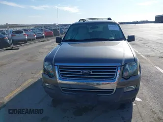 2006 Ford Explorer XLT with VIN 1FMEU73E66UB73562, listed as a IAAI auction lot 41923362 with 157,899 mi miles. Bid and sale history available at carsss.com. Image 6.