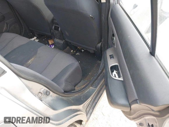 2007 Nissan Versa SL z VIN 3N1BC13E57L379798, wystawiony jako IAAI lot #41458835 z przebiegiem 136 459 mil mil oraz . Historia ofert i sprzedaży dostępna na DreamBid. Obrazek 8.