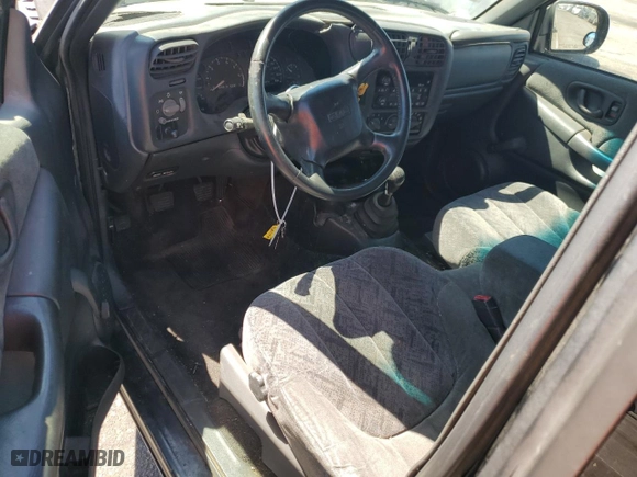 2002 GMC Sonoma SLS with VIN 1GTCS195328178095, listed as a Copart auction lot 67112874 with 167,423 mi miles and Salvage Title. Bid and sale history available at carsss.com. Image 8.