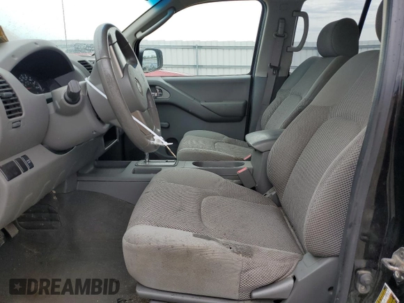 2008 Nissan Frontier SE z VIN 1N6AD07U28C442383, wystawiony jako Copart lot #52042495 z przebiegiem 137 155 mil mil oraz Szkoda całkowita • Salvage title. Historia ofert i sprzedaży dostępna na DreamBid. Obrazek 7.