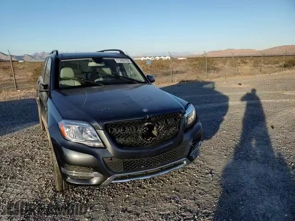 2015 Mercedes-Benz GLK 250 with VIN WDCGG0EB6FG397955, listed as a Copart auction lot 71463752 with 107,894 mi miles and . Bid and sale history available at DreamBid. Image 12.