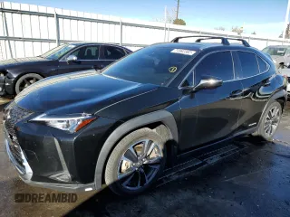 2019 Lexus UX with VIN JTHU9JBH1K2003978, listed as a Copart auction lot 71582382 with 35,239 mi miles. Bid and sale history available at carsss.com. Image 1.
