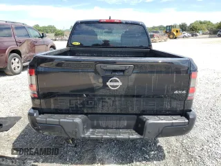 2022 Nissan Frontier S with VIN 1N6ED1EK6NN621471, listed as a Copart auction lot 70046914 with 44,977 mi miles and Salvage Title. Bid and sale history available at carsss.com. Image 6.