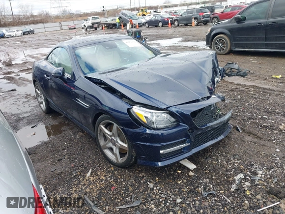 2014 Mercedes-Benz SLK 350 z VIN WDDPK5HA9EF065958, wystawiony jako IAAI lot #41474434 z przebiegiem 21 653 mil mil oraz . Historia ofert i sprzedaży dostępna na DreamBid. Obrazek 1.