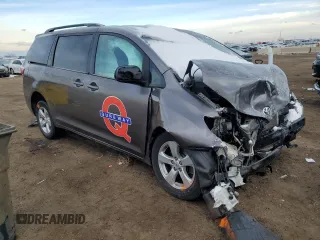 2015 Toyota Sienna LE AAS with VIN 5TDKK3DC7FS600755, listed as a Copart auction lot 45329985 with 228,301 mi miles and Salvage Title. Bid and sale history available at carsss.com. Image 4.