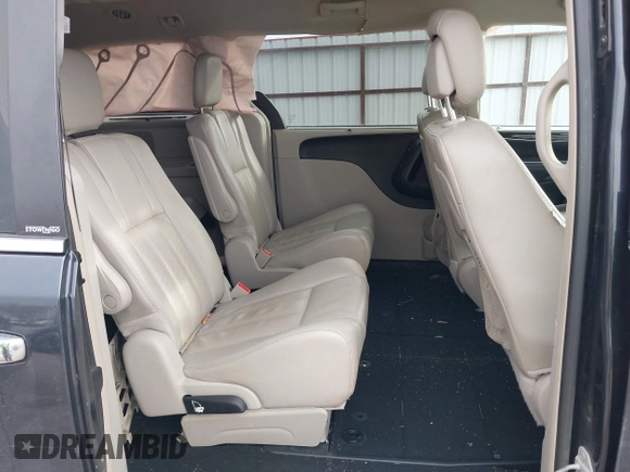 2014 Chrysler Town & Country Touring L 30th Anniversary z VIN 2C4RC1CG4ER133192, wystawiony jako IAAI lot #41113205 z przebiegiem 191 964 mil mil oraz . Historia ofert i sprzedaży dostępna na DreamBid. Obrazek 8.