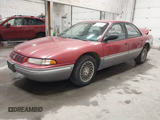 1993 Chrysler Concorde z VIN 2C3EL56F4PH641913, wystawiony jako IAAI lot #42233404 z przebiegiem 107 442 mil mil oraz . Historia ofert i sprzedaży dostępna na DreamBid. Obrazek 2.