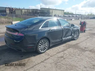 2017 Lincoln MKZ Select with VIN 3LN6L5D93HR622610, listed as a IAAI auction lot 42210216 with 67,941 mi miles and . Bid and sale history available at DreamBid. Image 4.