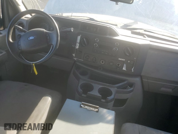 2014 Ford Econoline Cargo Commercial with VIN 1FTNE1EW2EDA92058, listed as a Copart auction lot 41735915 with 237,117 mi miles and Clean title. Bid and sale history available at DreamBid. Image 8.