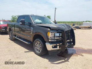 2017 Ford F-250 Lariat with VIN 1FT7W2BT6HEC24808, listed as a IAAI auction lot 42385098 with 82,094 mi miles and . Bid and sale history available at DreamBid. Image 1.