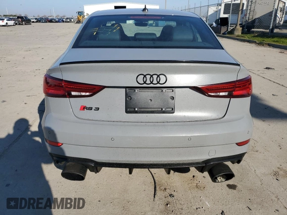 2019 Audi RS 3 z VIN WUABWGFF5KA906737, wystawiony jako Copart lot #41534155 z przebiegiem 22 784 mil mil oraz Szkoda całkowita • Salvage title. Historia ofert i sprzedaży dostępna na DreamBid. Obrazek 6.