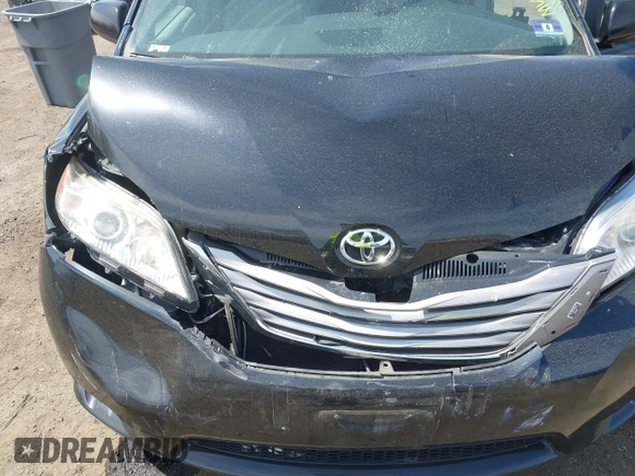 2017 Toyota Sienna XLE Auto Access Seat with VIN 5TDYZ3DC6HS899826, listed as a IAAI auction lot 42093541 with 95,931 mi miles and . Bid and sale history available at DreamBid. Image 10.