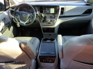 2018 Toyota Sienna XLE Auto Access Seat with VIN 5TDYZ3DC1JS959663, listed as a Copart auction lot 46196785 with 94,459 mi miles and Salvage Title. Bid and sale history available at carsss.com. Image 8.