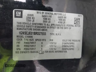 2011 Chevrolet Suburban LT with VIN 1GNSCJE01BR327933, listed as a IAAI auction lot 41813011 with 279,627 mi miles. Bid and sale history available at carsss.com. Image 9.
