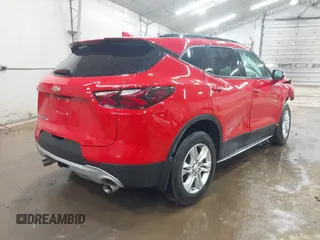 2022 Chevrolet Blazer LT z VIN 3GNKBJR44NS204676, wystawiony jako IAAI lot #42227459 z przebiegiem 32 683 mil mil oraz . Historia ofert i sprzedaży dostępna na DreamBid. Obrazek 4.