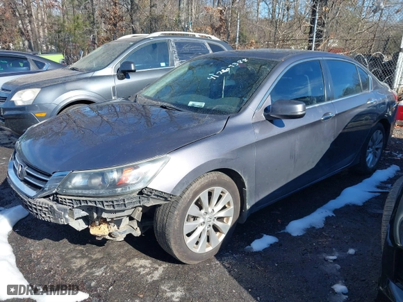 2015 Honda Accord Sedan EX-L with VIN 1HGCR2F86FA252870, listed as a IAAI auction lot 41269388 with 161,018 mi miles. Bid and sale history available at carsss.com. Image 18.