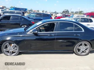 2018 Mercedes-Benz E-Class E 300 with VIN WDDZF4JB1JA320099, listed as a IAAI auction lot 41947023 with 109,868 mi miles. Bid and sale history available at carsss.com. Image 15.