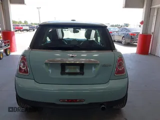 2012 MINI Hardtop with VIN WMWSU3C55CT261047, listed as a IAAI auction lot 42160995 with 123,879 mi miles and . Bid and sale history available at DreamBid. Image 17.