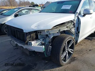 2016 Volvo XC90 T6 R-Design with VIN YV4A22PM4G1039565, listed as a IAAI auction lot 41485869 with 147,163 mi miles and . Bid and sale history available at DreamBid. Image 6.