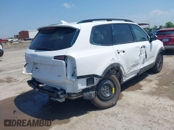 2024 Kia Telluride SX Prestige X-Pro with VIN 5XYP5DGC8RG533874, listed as a IAAI auction lot 42377392 with 11,819 mi miles and . Bid and sale history available at DreamBid. Image 4.