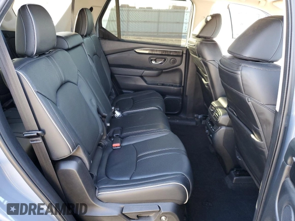 2023 Honda Pilot Elite with VIN 5FNYG1H89PB033752, listed as a Copart auction lot 86025924 with 31,547 mi miles and Salvage Title. Bid and sale history available at carsss.com. Image 11.