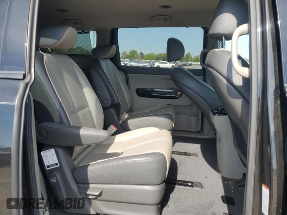 2017 Kia Sedona SX with VIN KNDMC5C18H6324381, listed as a Copart auction lot 53751025 with 103,273 mi miles and Salvage Title. Bid and sale history available at DreamBid. Image 11.