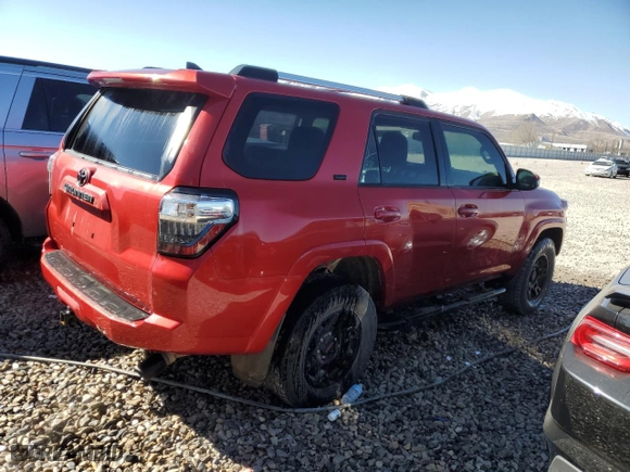 2022 Toyota 4Runner SR5 Premium with VIN JTENU5JR8N6048608, listed as a Copart auction lot 44223585 with 49,084 mi miles and Clean Title. Bid and sale history available at carsss.com. Image 3.