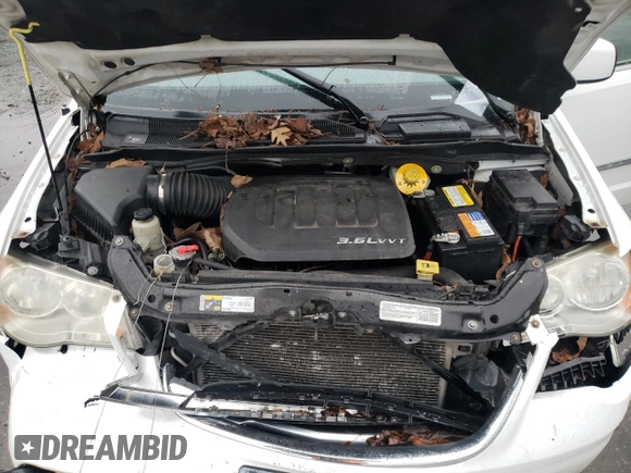 2014 Chrysler Town & Country Touring with VIN 2C4RC1BG0ER218693, listed as a Copart auction lot 41841655 with Not Provided miles and Salvage Title. Bid and sale history available at carsss.com. Image 12.