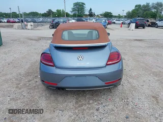 2019 Volkswagen Beetle S with VIN 3VW5DAAT2KM508489, listed as a IAAI auction lot 42539059 with Not provided miles and . Bid and sale history available at DreamBid. Image 16.