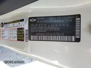 2006 MINI Hardtop с VIN WMWRC33516TK70432, выставлен на аукционе Copart как лот 62157605 с пробегом 139 823 миль миль и Списание • Salvage title. История ставок и продаж доступна на DreamBid. Изображение 13.