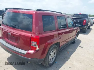 2016 Jeep Patriot Sport with VIN 1C4NJPBA9GD550687, listed as a IAAI auction lot 42162057 with 67,443 mi miles and . Bid and sale history available at DreamBid. Image 4.