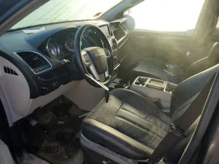 2016 Chrysler Town & Country Touring z VIN 2C4RC1CGXGR222915, wystawiony jako Copart lot #74758564 z przebiegiem Nie podano mil oraz Nie do naprawy • Non repairable. Historia ofert i sprzedaży dostępna na DreamBid. Obrazek 8.