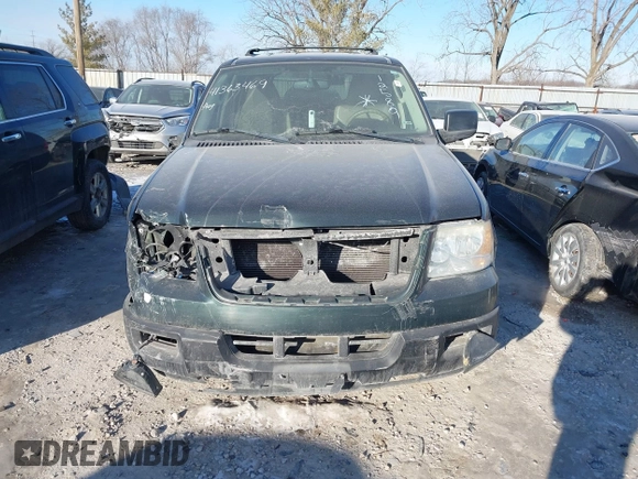 2004 Ford Expedition Special Service with VIN 1FMRU15W14LA12589, listed as a IAAI auction lot 41363469 with 210,280 mi miles. Bid and sale history available at carsss.com. Image 12.