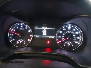 2024 Kia Forte LXS z VIN 3KPF24AD1RE758415, wystawiony jako IAAI lot #41227094 z przebiegiem 11 615 mil mil oraz . Historia ofert i sprzedaży dostępna na DreamBid. Obrazek 7.