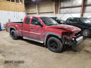 2006 Mitsubishi Raider z VIN 1Z7HC32N36S500918, wystawiony jako Copart lot #56054395 z przebiegiem 88 441 mil mil oraz Szkody całkowita. Historia ofert i sprzedaży dostępna na DreamBid. Obrazek 4.