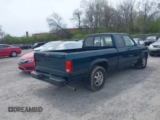 1996 Dodge Dakota z VIN 1B7GL23X2TS583075, wystawiony jako IAAI lot #42049233 z przebiegiem 144 020 mil mil oraz . Historia ofert i sprzedaży dostępna na DreamBid. Obrazek 4.