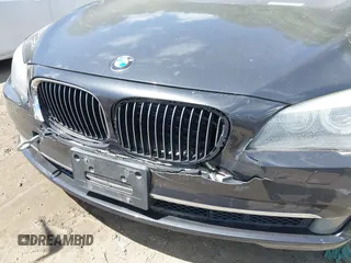 2011 BMW 7 Series 750Li xDrive с VIN WBAKC8C53BC431730, выставлен на аукционе IAAI как лот 42558302 с пробегом 105 981 миль миль и . История ставок и продаж доступна на DreamBid. Изображение 6.