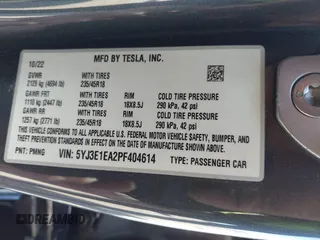 2023 Tesla Model 3 z VIN 5YJ3E1EA2PF404614, wystawiony jako IAAI lot #42009539 z przebiegiem 22 105 mil mil oraz . Historia ofert i sprzedaży dostępna na DreamBid. Obrazek 9.